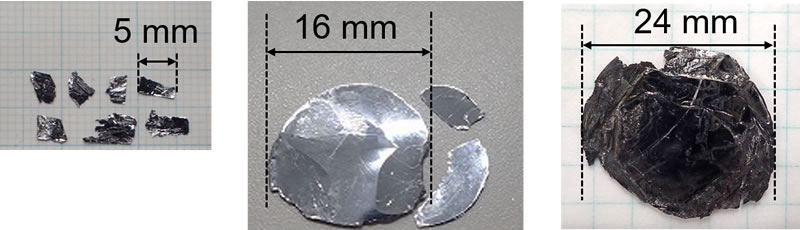 SnS crystals grown by flux growth technique. Large single crystals were obtained by halogen addition to the flux. ⒸTohoku University